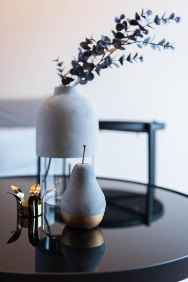 Bijou Suites Vivre Osaka Buitenkant foto